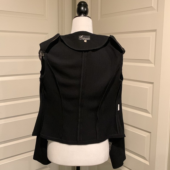 Women’s Blazer - Picture 9 of 16